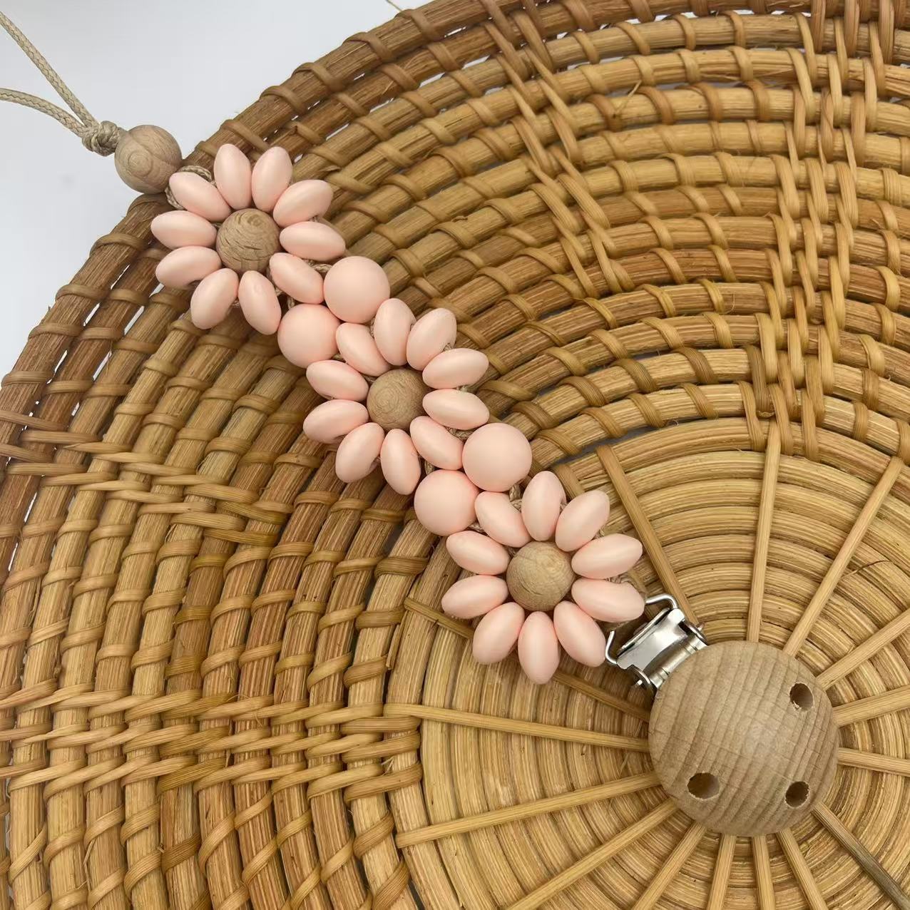 맞춤형 이름 나무로 만든 개인화된 아기 고무젖꼭지 체인 - Baby Teethers 리뷰 및 가격